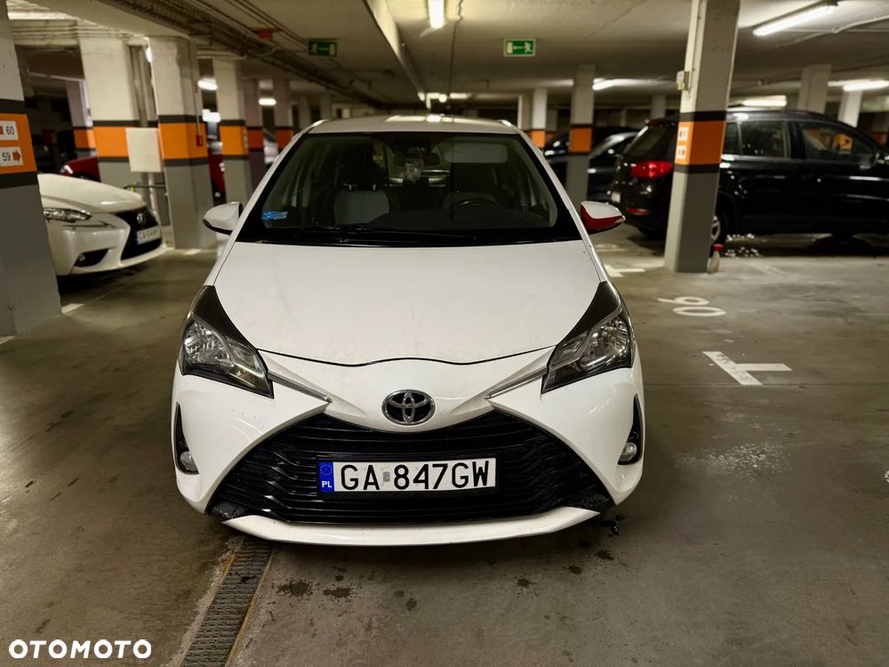 Toyota Yaris 1.5 Premium - 1