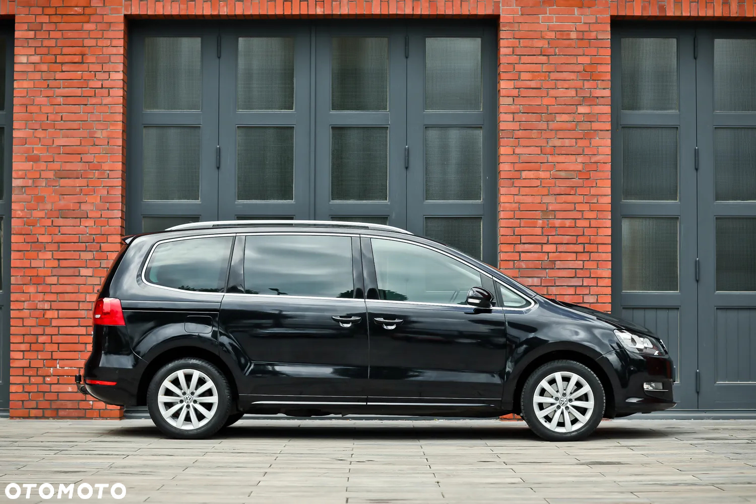 Volkswagen Sharan 2.0 TDI DSG BlueMotion Technology Highline - 2