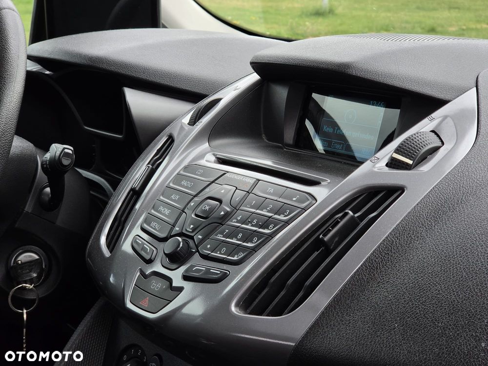Ford Tourneo Connect Grand - 16