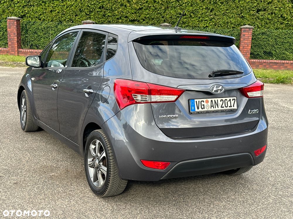 Hyundai ix20 1.4 Premium - 13