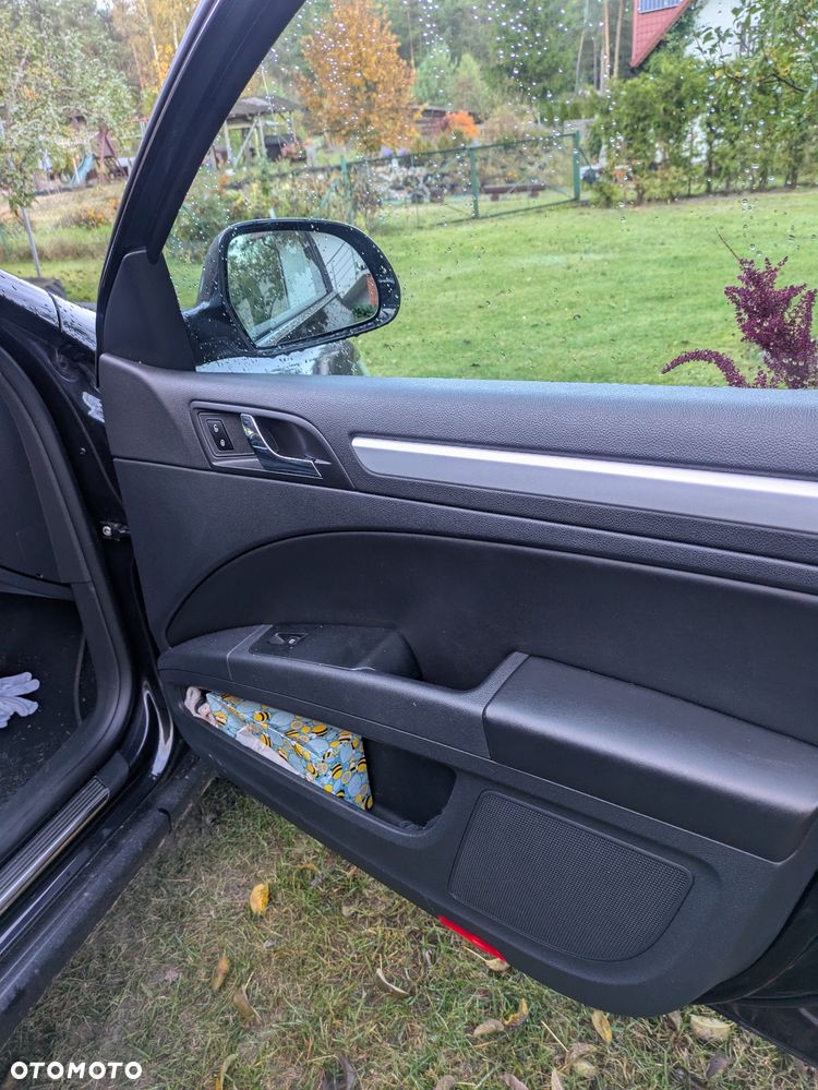 Skoda Superb 2.0 TDI Elegance DSG - 8