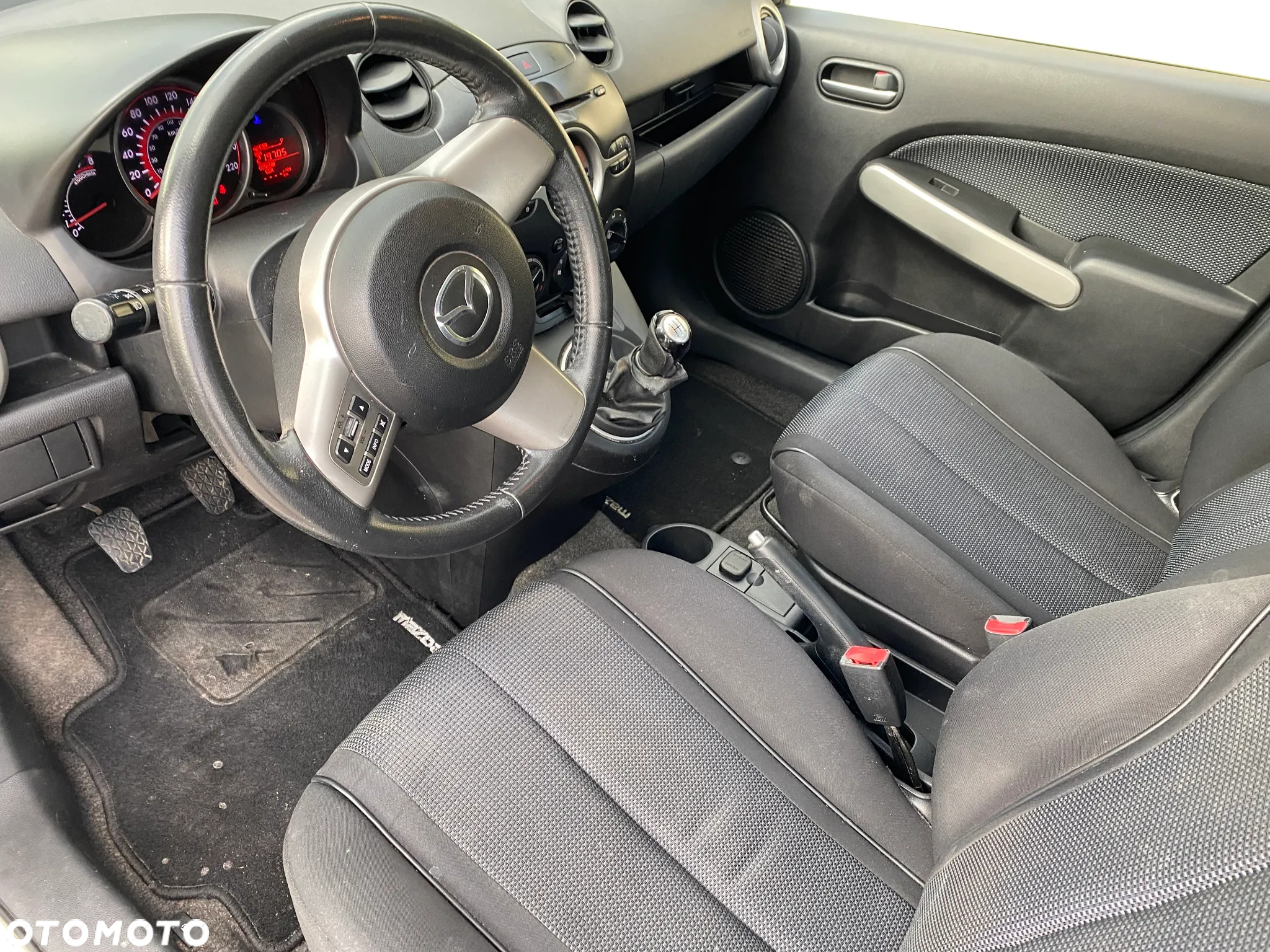 Mazda 2 1.3 Comfort - 5