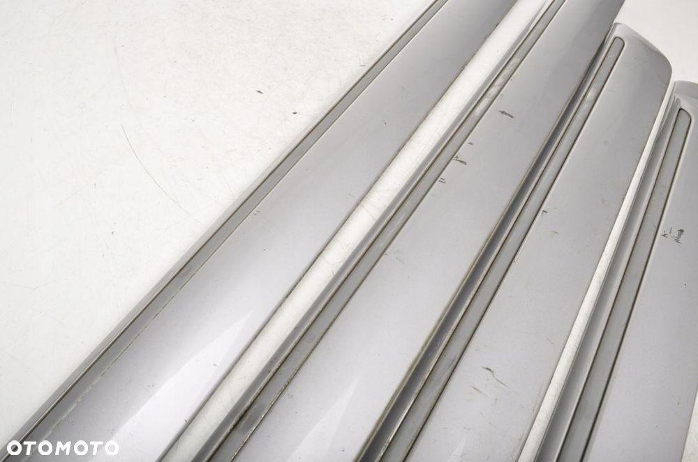 SUZUKI GRAND VITARA XL-7 LISTWY DRZWI KOMPLET - 9