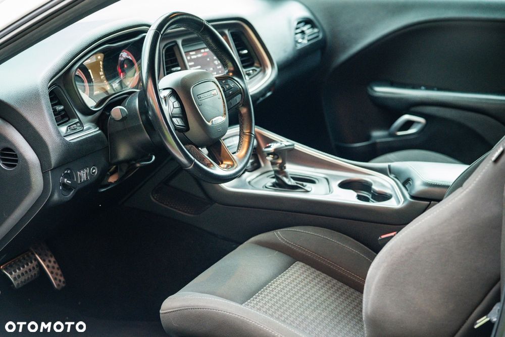 Dodge Challenger 3.6 SXT - 16