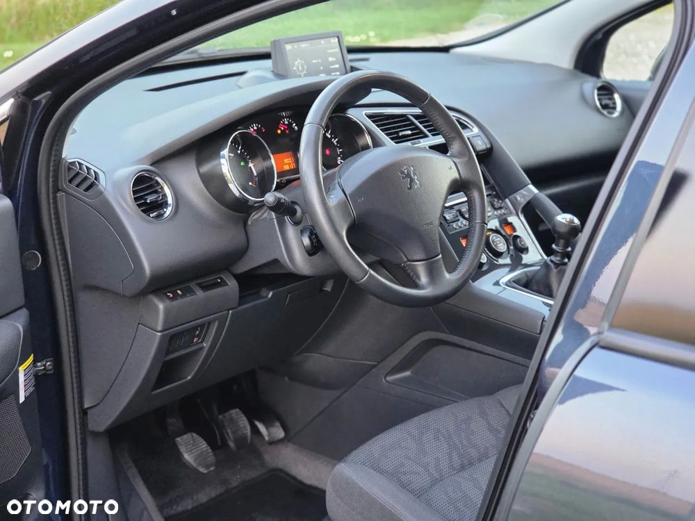 Peugeot 3008 HDi 115 Allure - 26