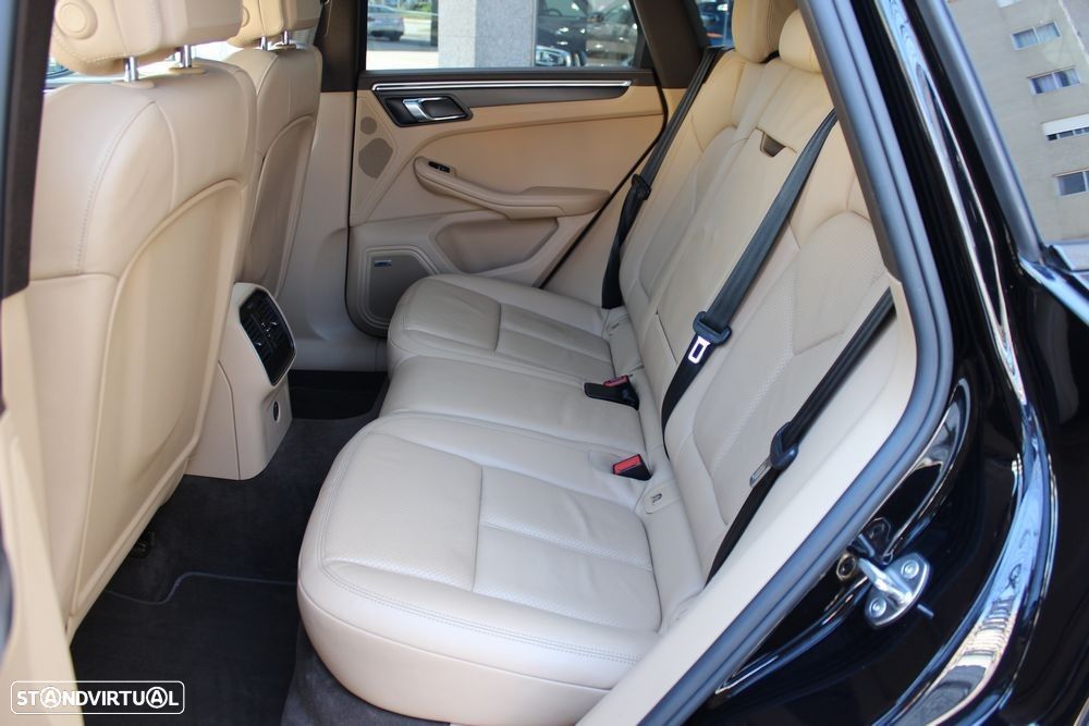 Porsche Macan PDK - 26