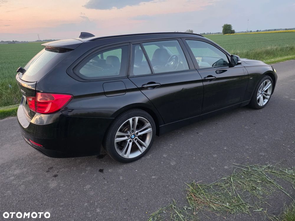 BMW Seria 3 330d Luxury Line - 29
