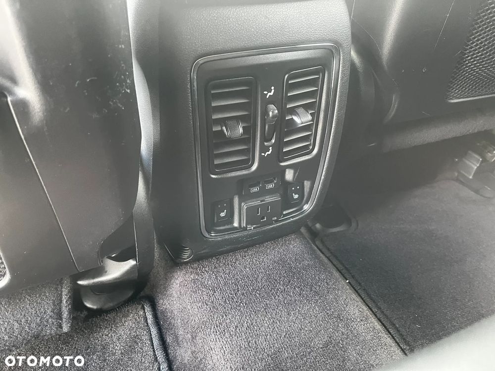 Jeep Grand Cherokee - 13