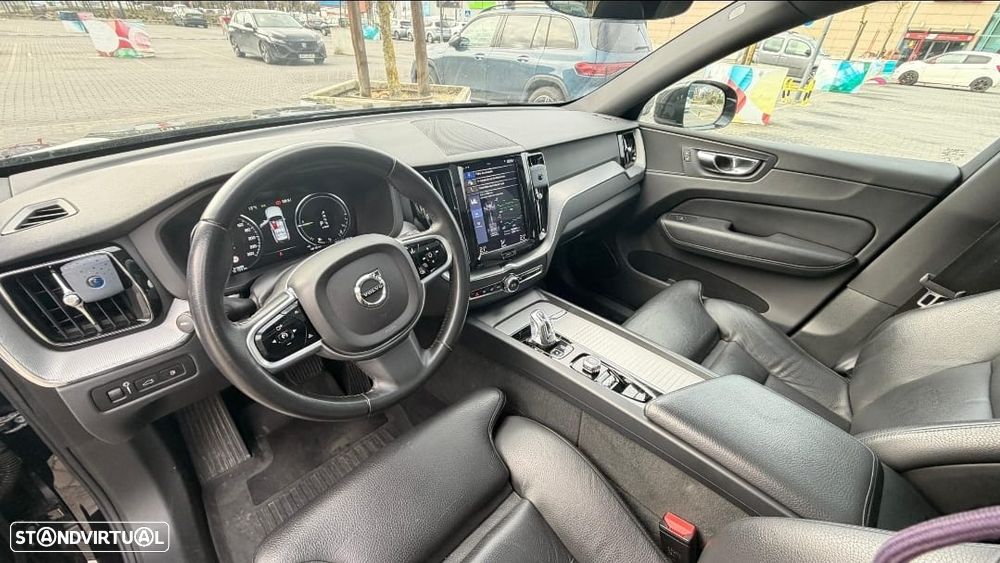 Volvo XC 60 2.0 T8 PHEV Inscription AWD - 24