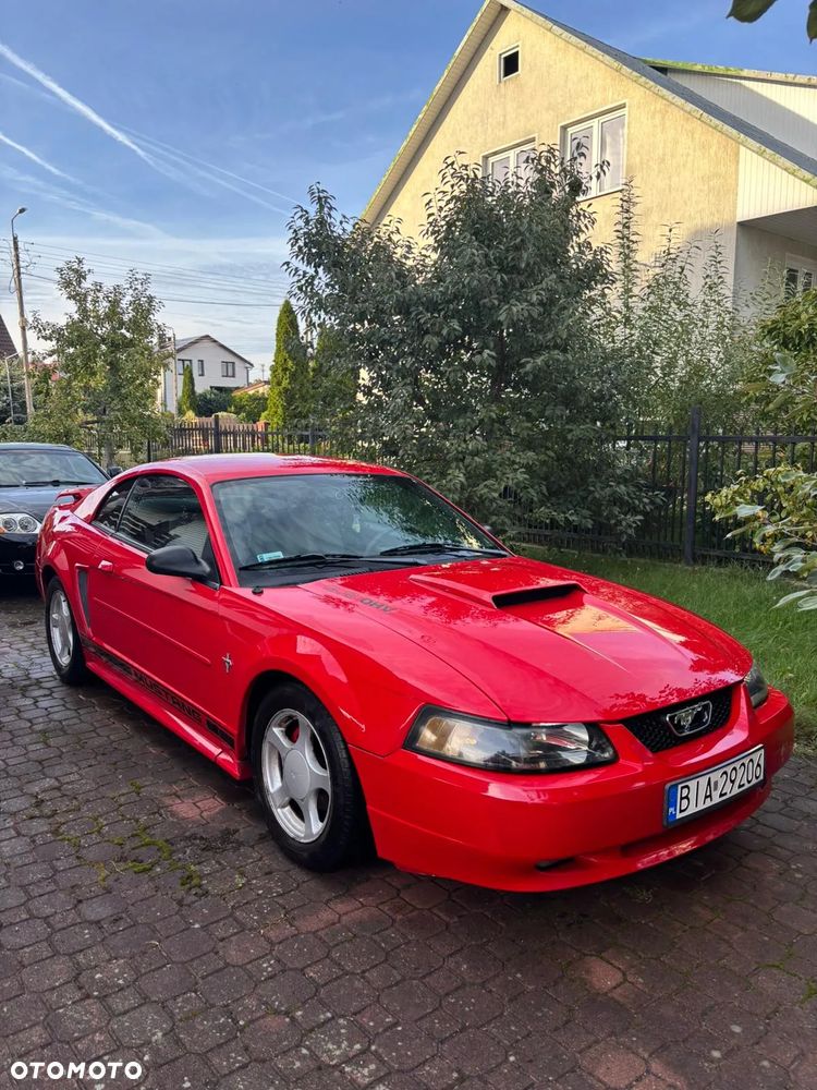 Ford Mustang - 1