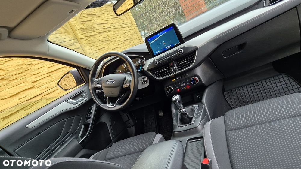 Ford Focus 1.5 EcoBlue STart-Stopp-System TITANIUM - 6