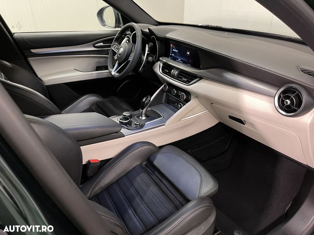 Alfa Romeo Stelvio 2.0 Turbo AWD AT8 Super - 11