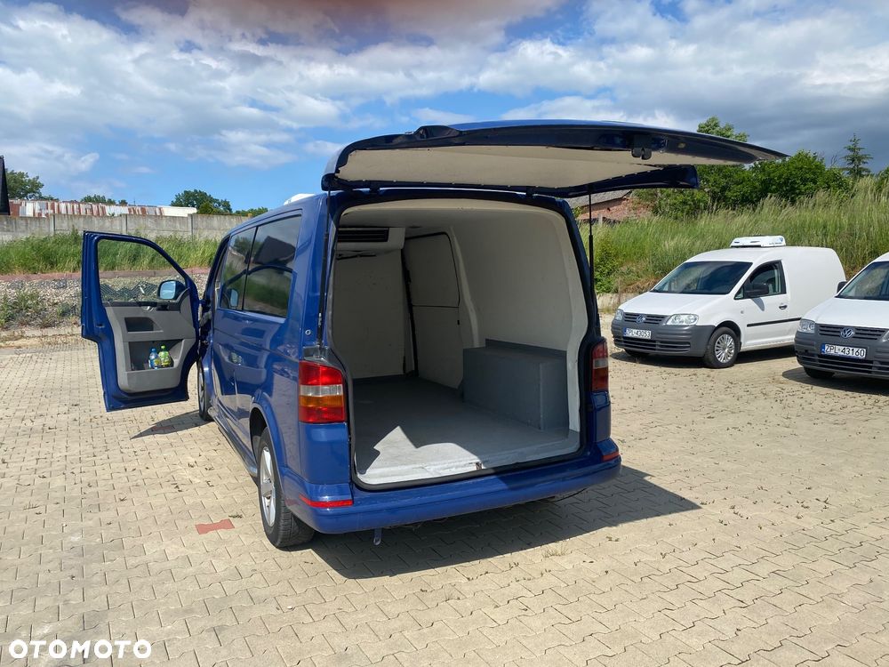 Volkswagen Transporter - 3