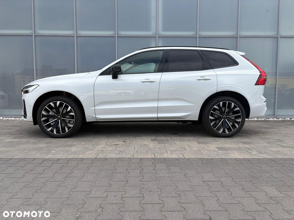 Volvo XC 60 B5 B AWD Plus Dark - 8