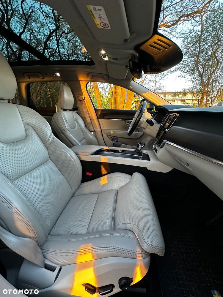 Volvo V90 D5 SCR AWD Momentum Pro - 12