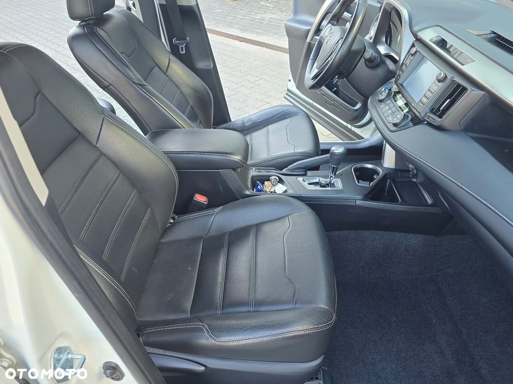 Toyota RAV4 Hybrid Prestige 4x2 - 19