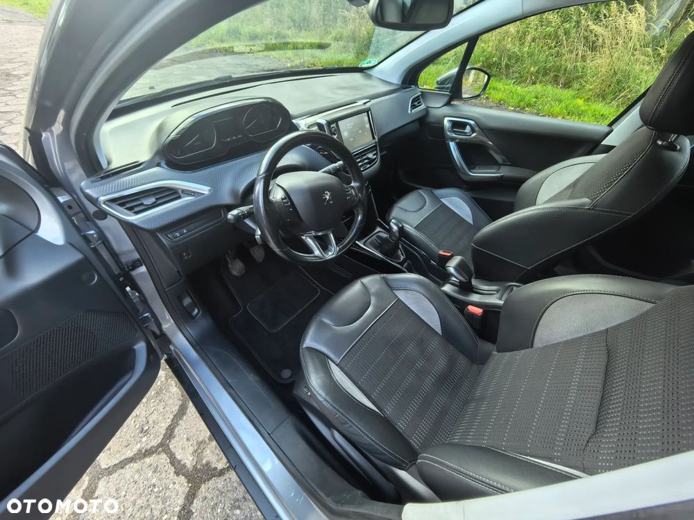 Peugeot 2008 82 VTI Allure - 27