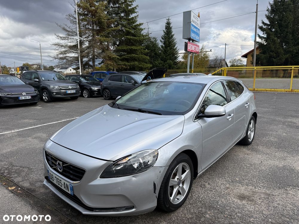 Volvo V40 D2 Momentum - 8