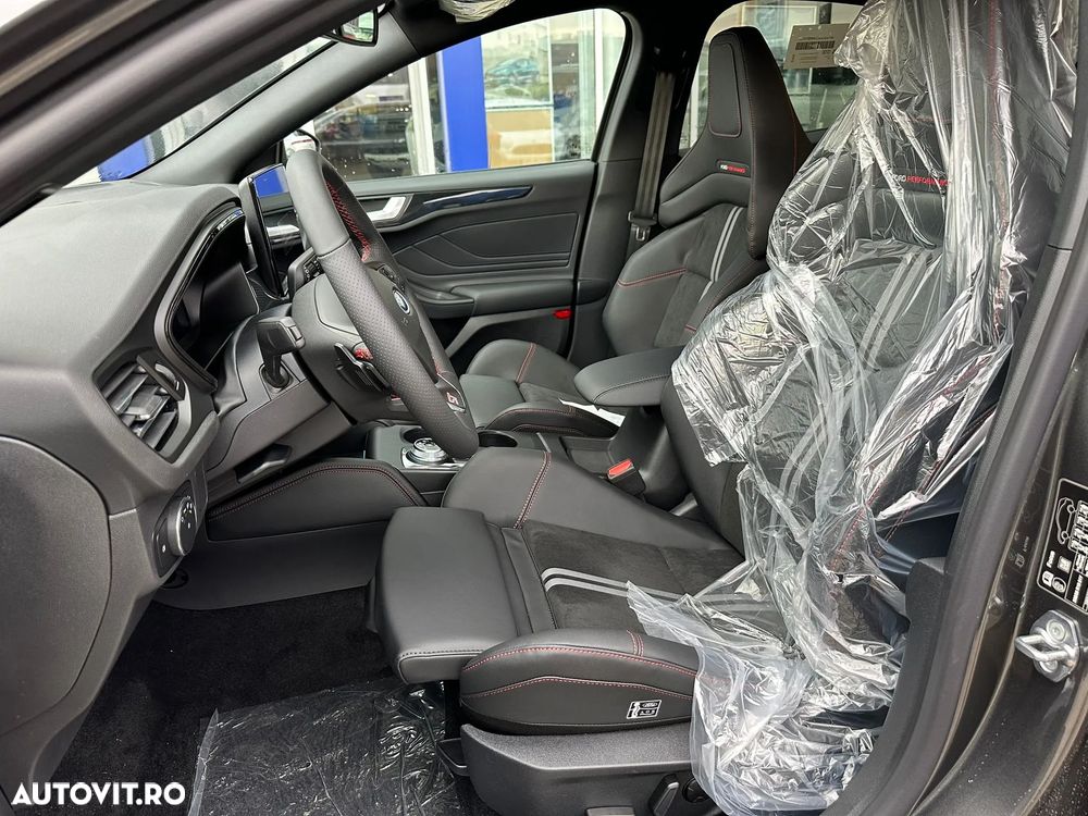 Ford Focus 2025 photo 3