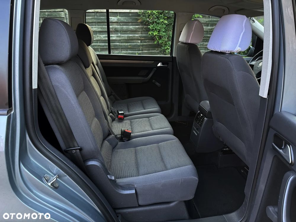 Volkswagen Touran 1.9 TDI Conceptline - 7