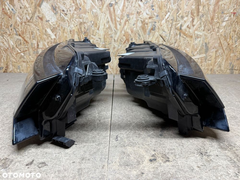 SKODA OCTAVIA IV LEWA PRAWA LAMPA PRZÓD 5E4941036 5E4941035 LIFT FULL LED - 15