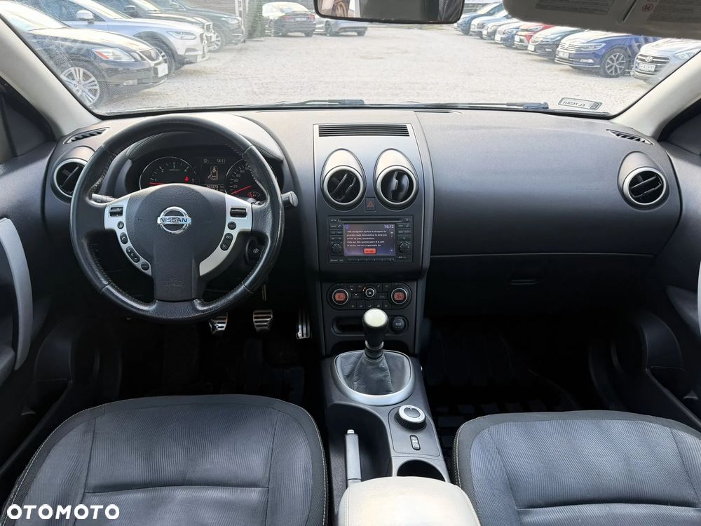 Nissan Qashqai - 14