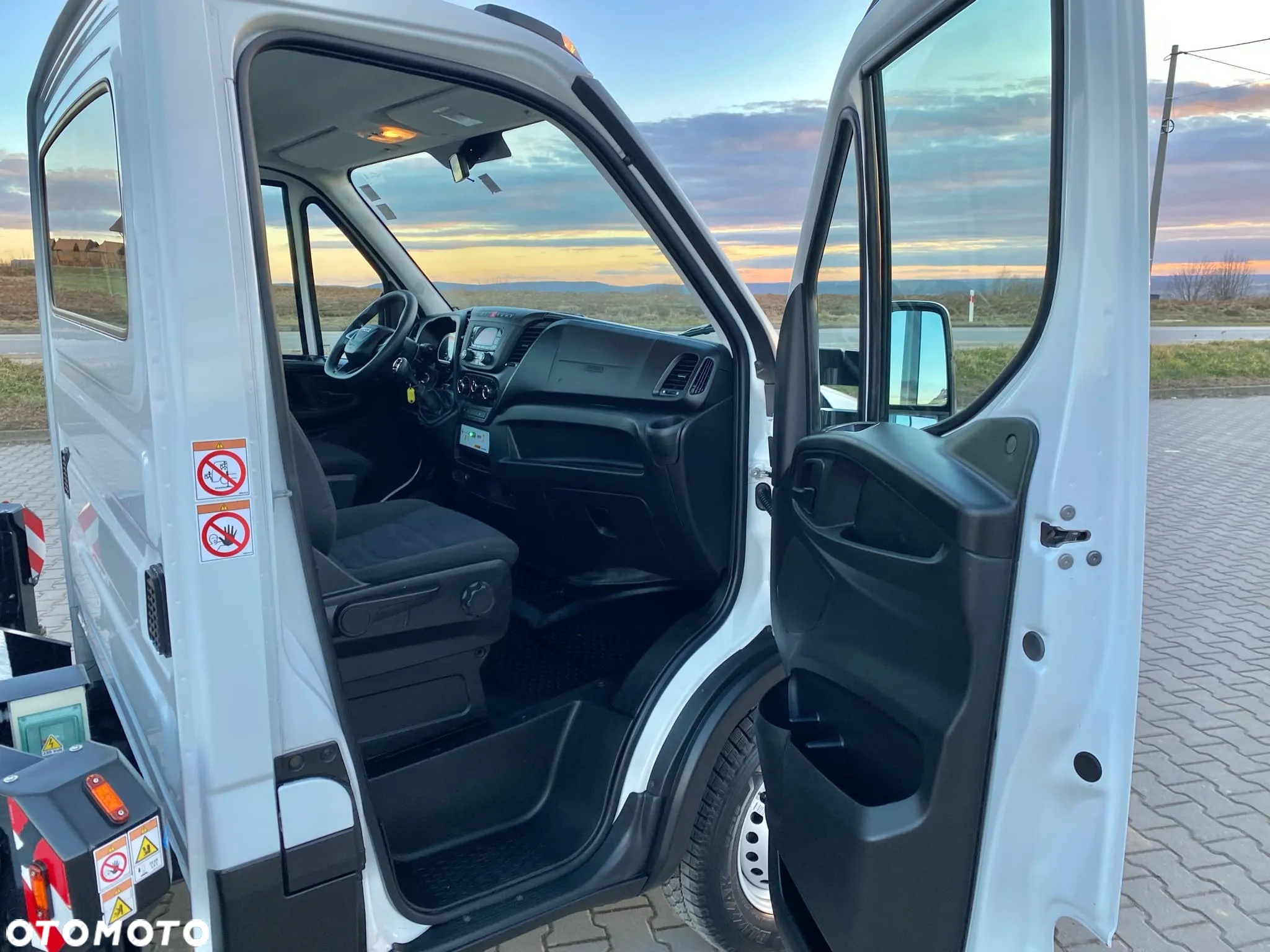 Iveco Daily 35-140 Zwyżka Podnośnik Koszowy 20M PALFINGER  P200TXE Teleskopowy, - 35