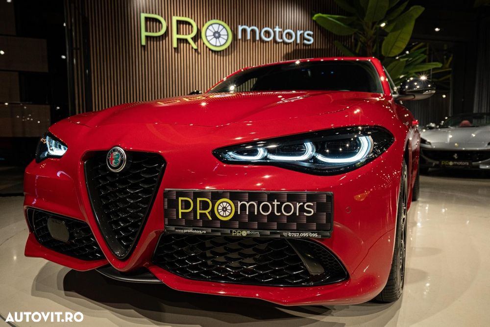 Alfa Romeo Giulia 2.0 Turbo 16V AT8-Q4 Competizione - 10