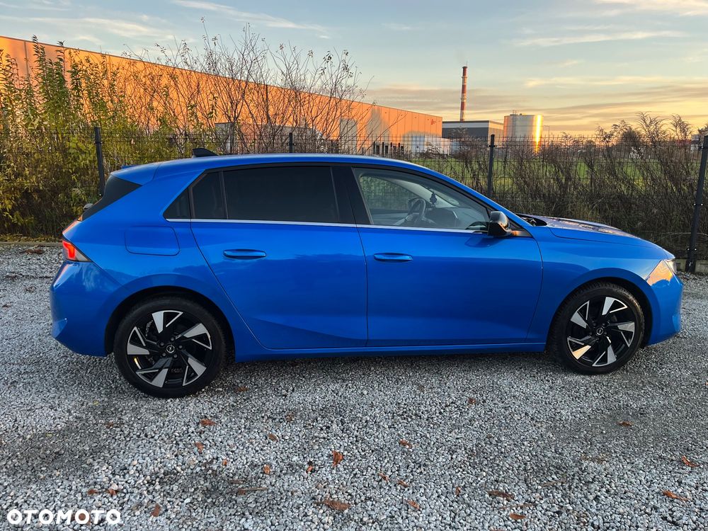 Opel Astra 1.2 Turbo Business Edition - 10