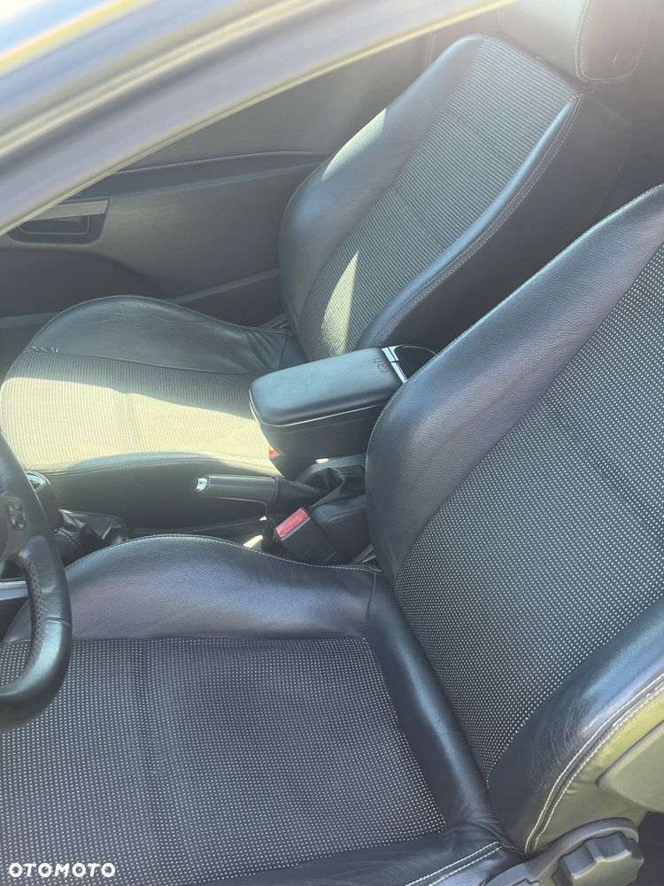 Opel Astra 1.9 CDTI Sport - 15