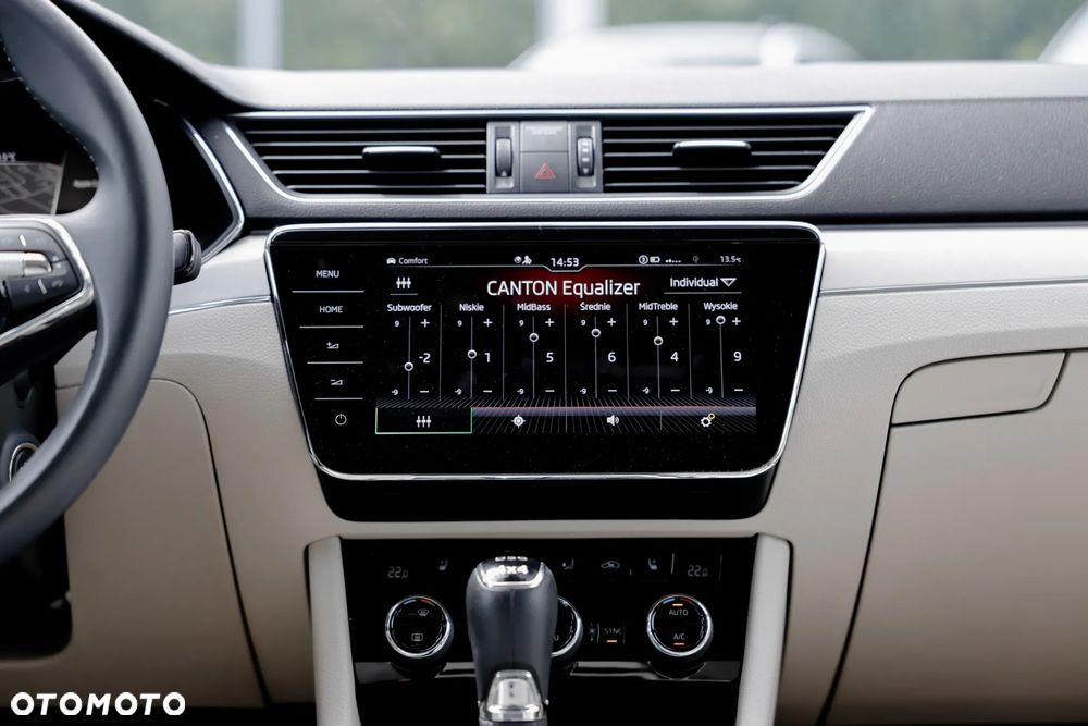 Skoda Superb 2.0 TSI 4x4 L&K DSG - 26