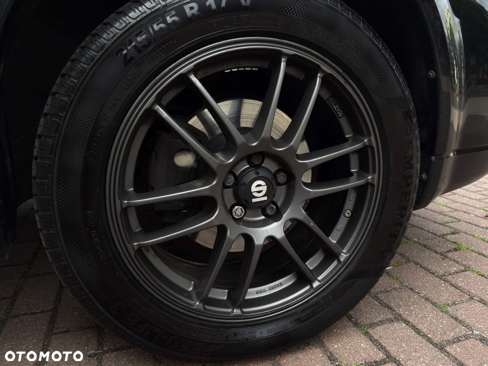 Subaru Legacy 3.0 H6 NAV - 36