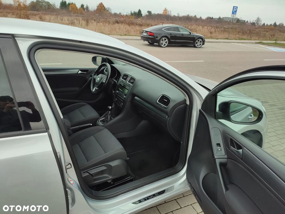 Volkswagen Golf 1.2 TSI BMT Trendline Perfectline - 30