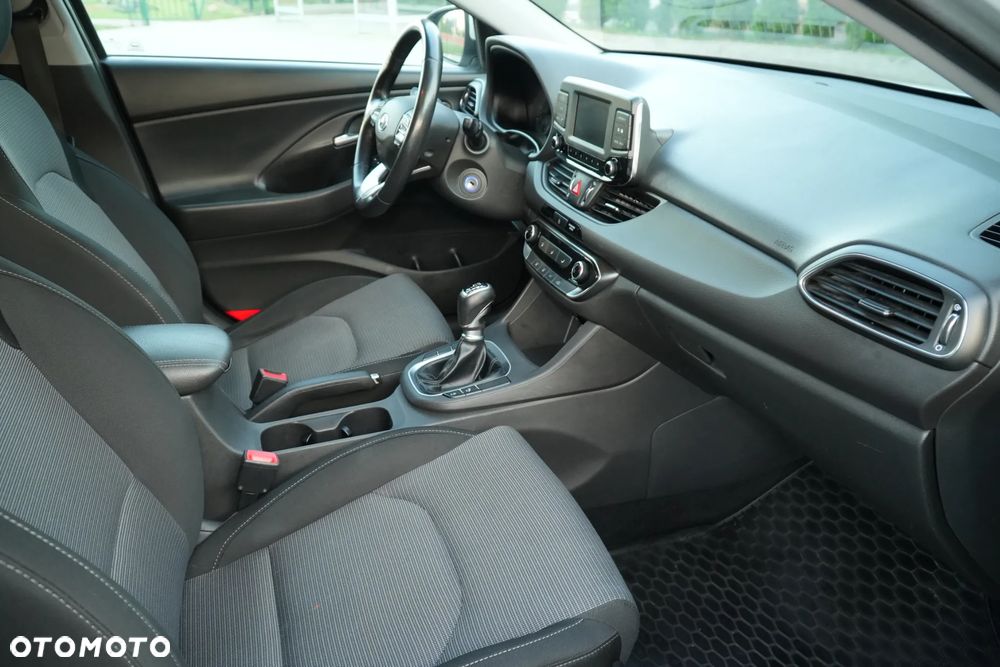 Hyundai i30 1.0 T-GDI GPF Classic + - 14