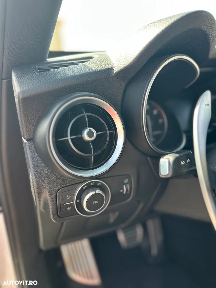 Alfa Romeo Stelvio 2.0 Turbo 16V AT8-Q4 Super - 21