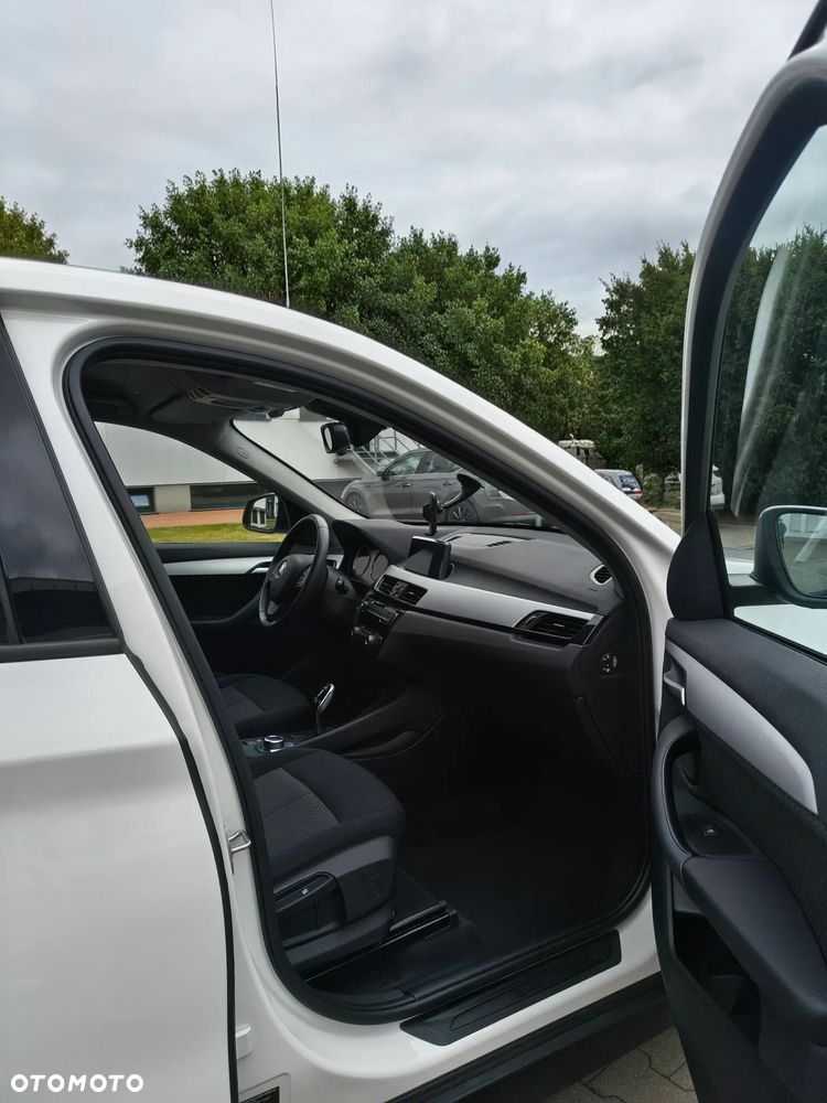 BMW X1 sDrive18d - 14