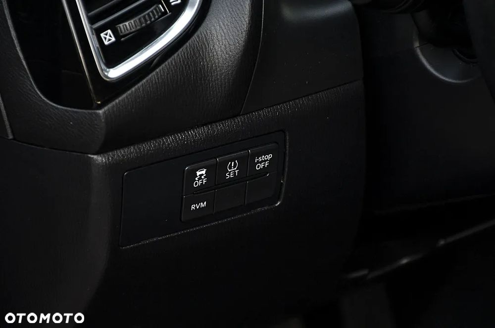 Mazda 3 SKYACTIV-G 120 Urban Limited - 29