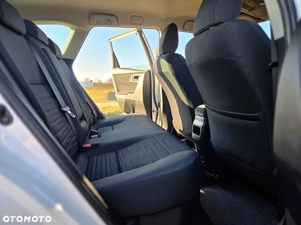 Toyota Auris - 38