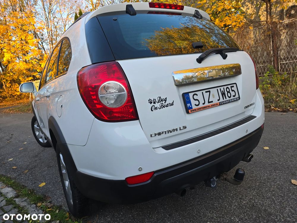 Chevrolet Captiva - 25