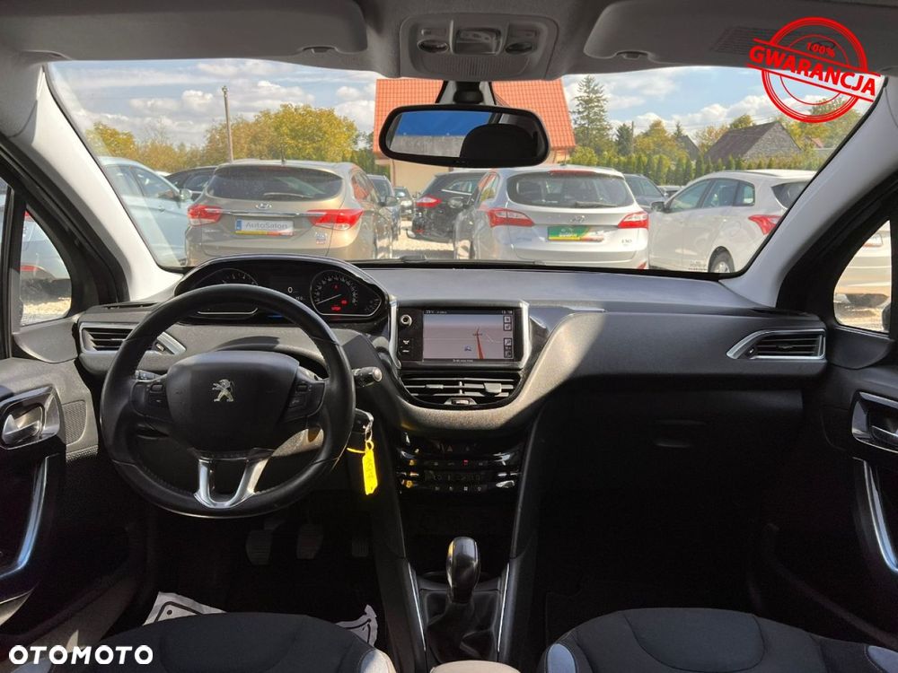 Peugeot 208 - 22