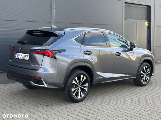 Lexus NX 300h F Impression AWD - 4
