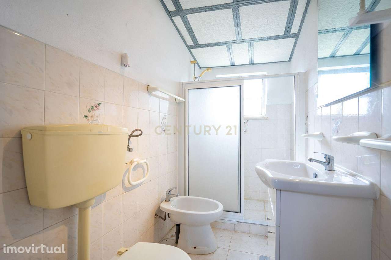 Moradia T2 com Vista para o Rio em Trinhão, Pampilhosa da Serra - Grande imagem: 3/21