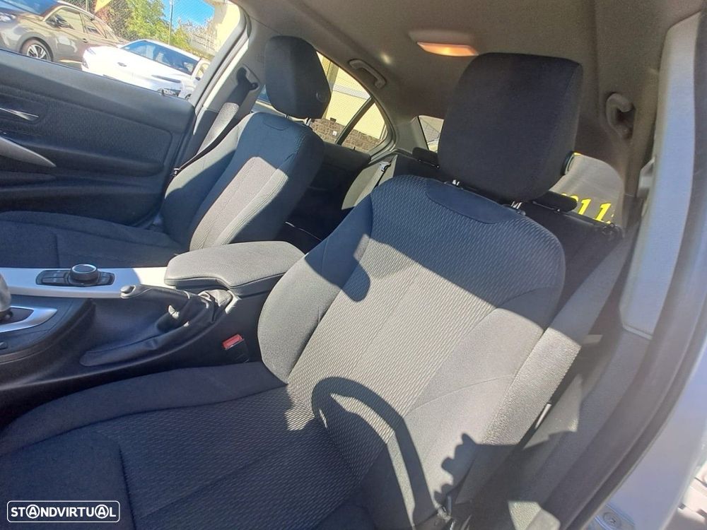 BMW 318 d Advantage Auto - 16