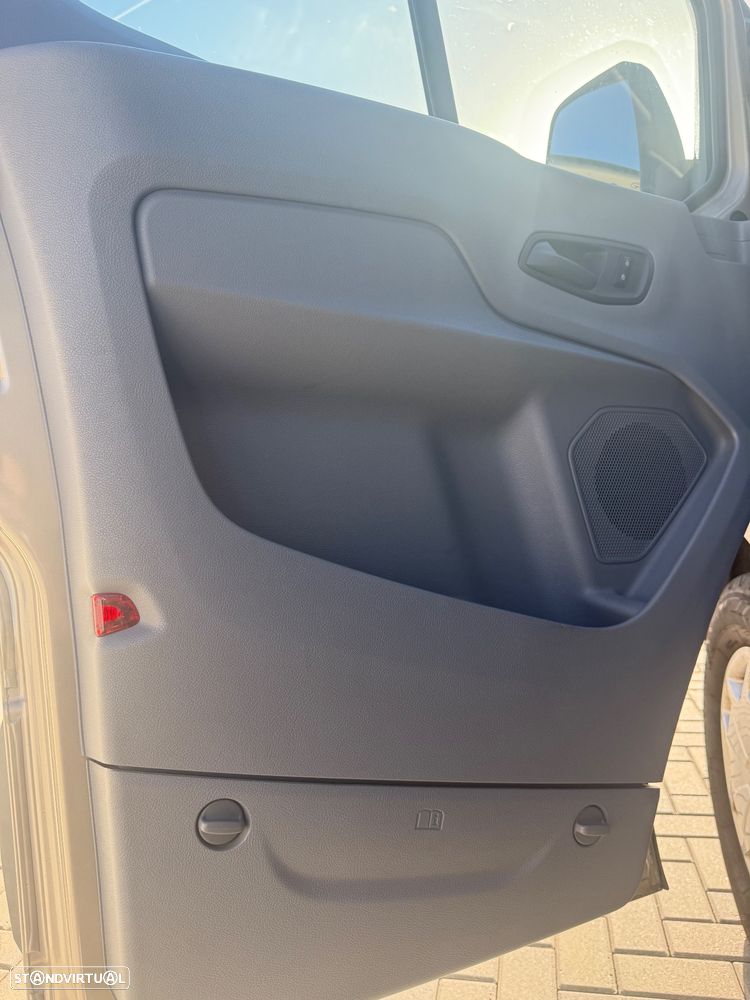 Ford transit - 17