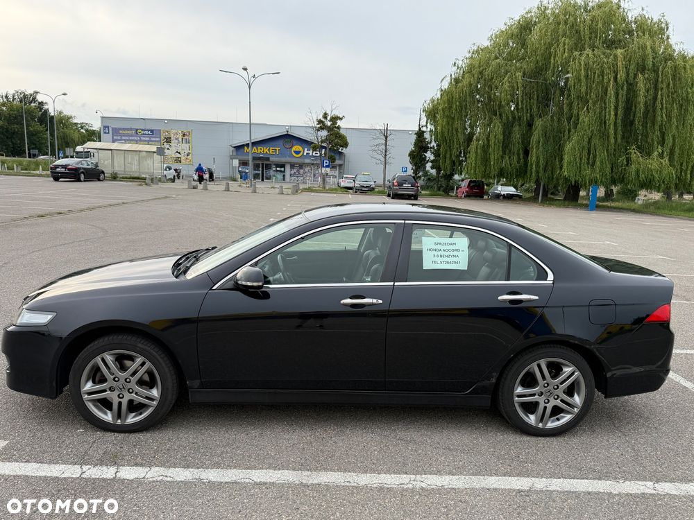 Honda Accord 2.0 Executive - 6