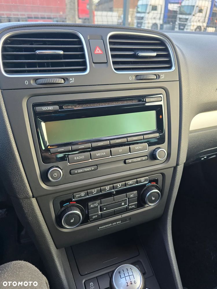 Volkswagen Golf 1.2 TSI Team - 19