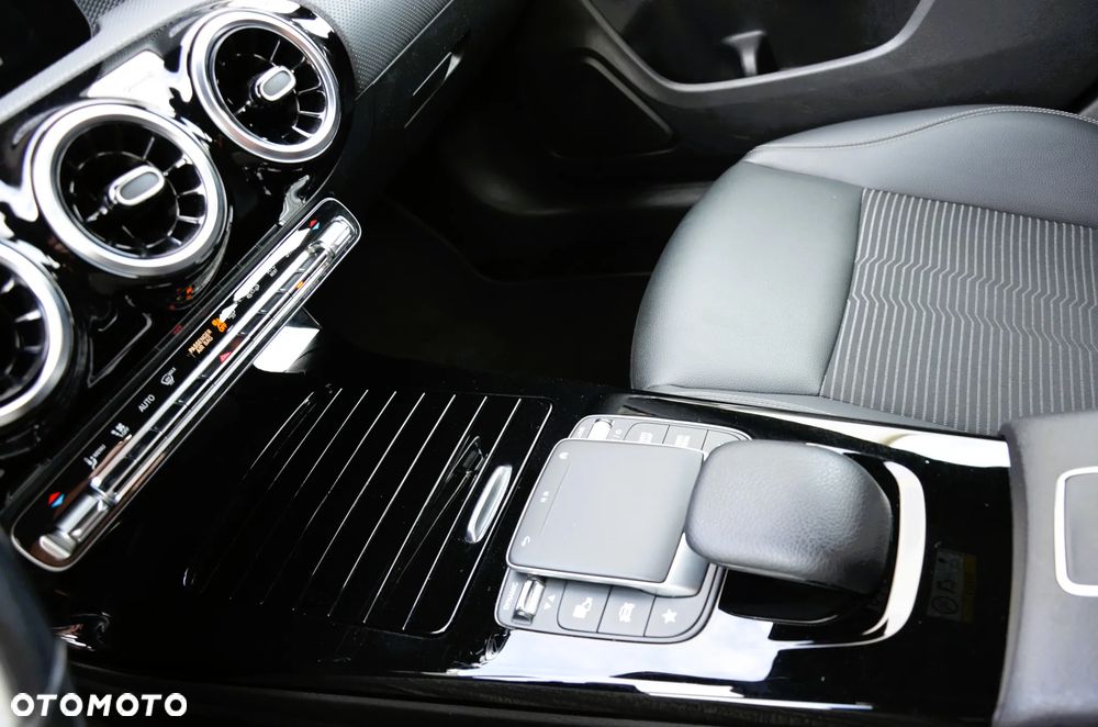 Mercedes-Benz CLA 200 d 8G-DCT Edition 2021 - 29