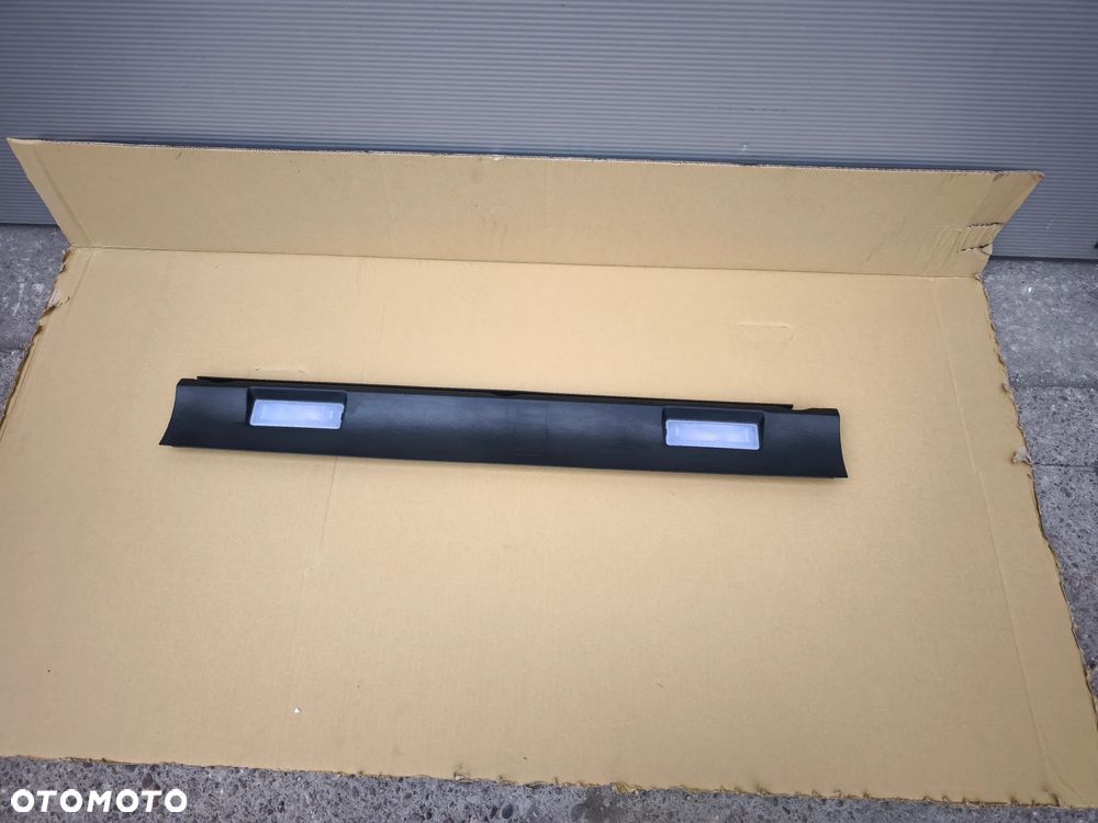 Listwa tył dachu Mercedes G-klasa w463 4636950050 - 1