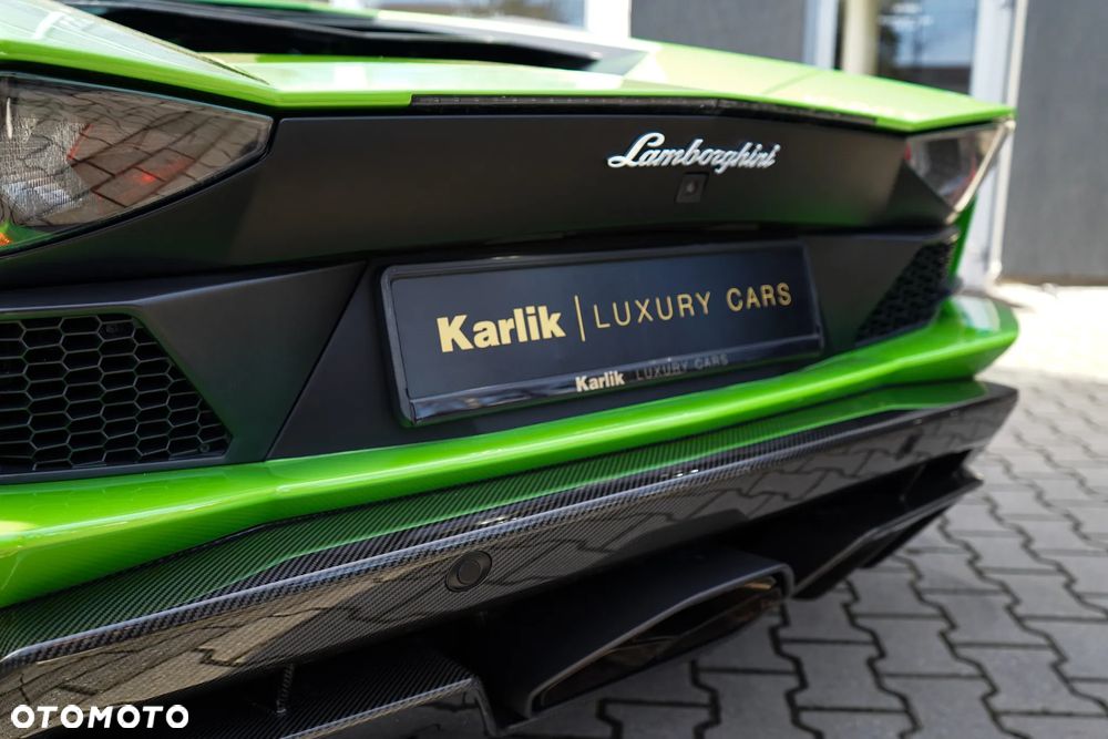 Lamborghini Aventador S - 8