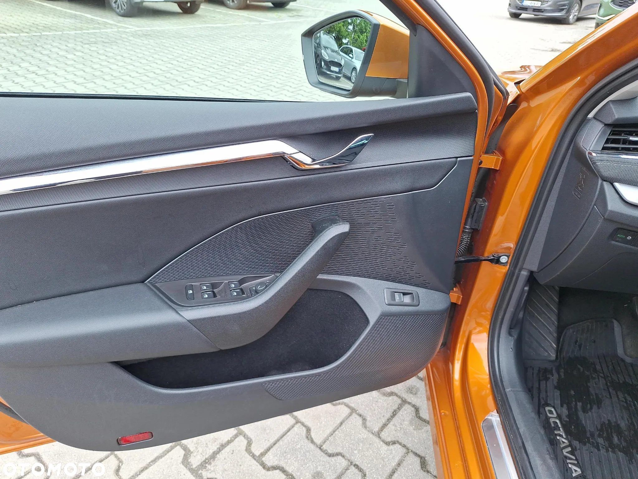 Skoda Octavia 2.0 TDI Style DSG - 10